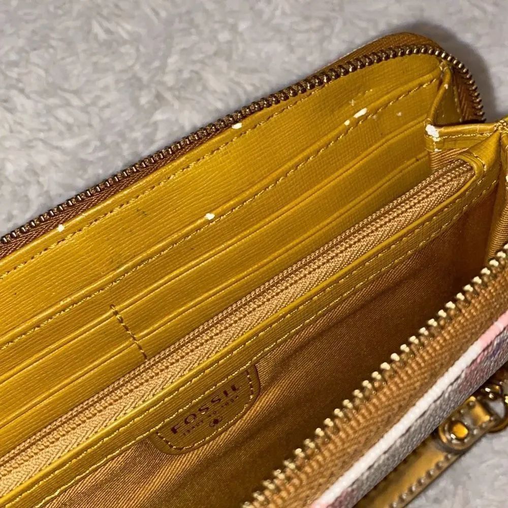 Fossil Zip Wallet - Picture 9 of 11